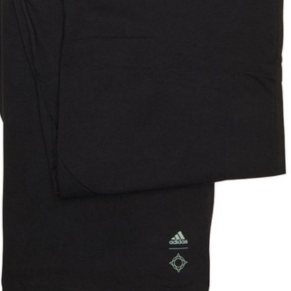 Adidas wanderlust shawl gently used XL scarf / shawl. - Picture 1 of 4